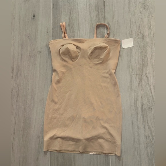 TC Fine Intimates Sleek Essentials Strapless Slip Shapewear - Picture 2 of 8